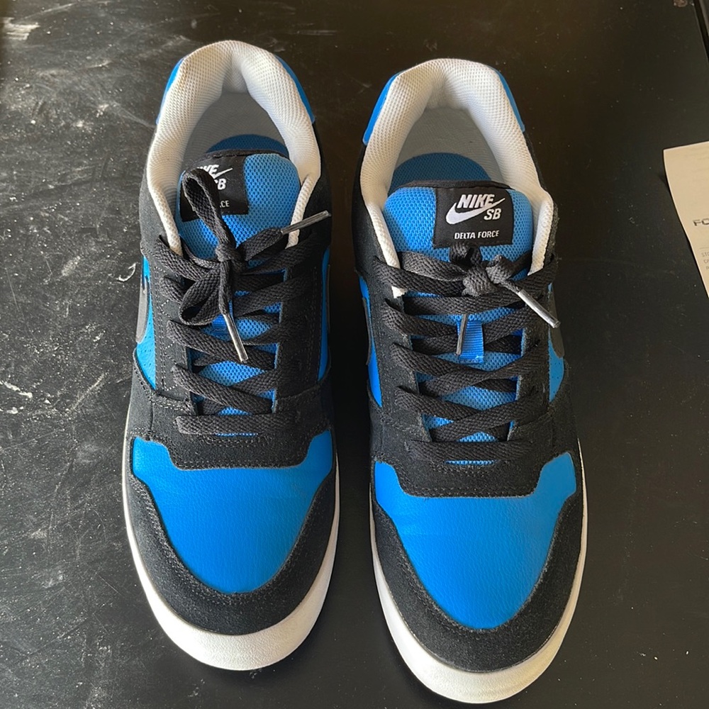 Retro Nike SB Delta Force Sneakers Size 10